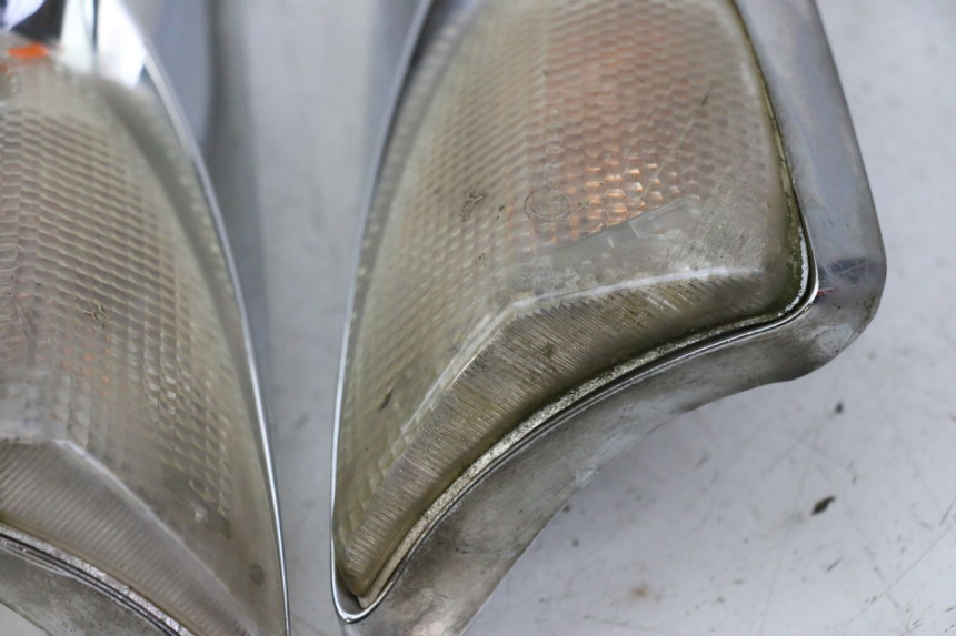 photo de FRONT TURN SIGNAL PIAGGIO XEVO - X EVO 125 (2007 - 2016)