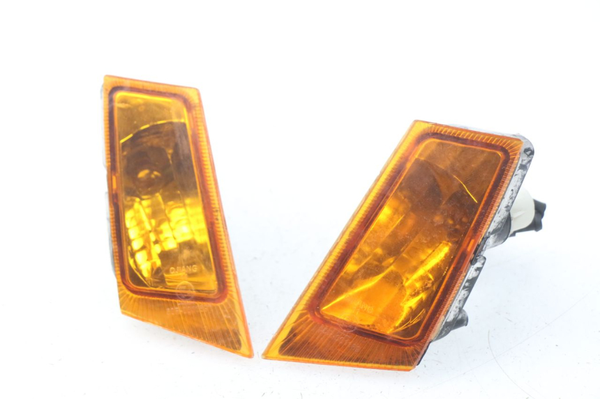 photo de FRONT TURN SIGNAL KEEWAY PIXEL 50 (2008 - 2011)