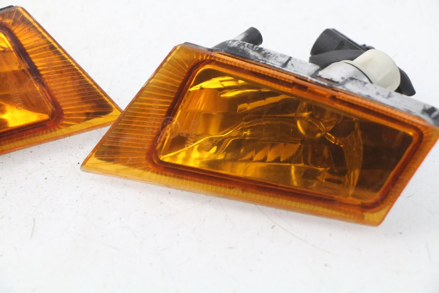 photo de FRONT TURN SIGNAL KEEWAY PIXEL 50 (2008 - 2011)