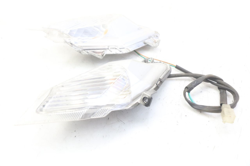 photo de FRONT TURN SIGNAL RAZZO STEED 125 (2012 - 2018)