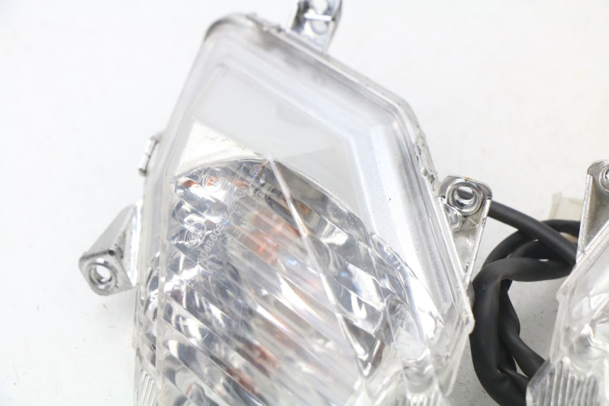 photo de FRONT TURN SIGNAL RAZZO STEED 125 (2012 - 2018)
