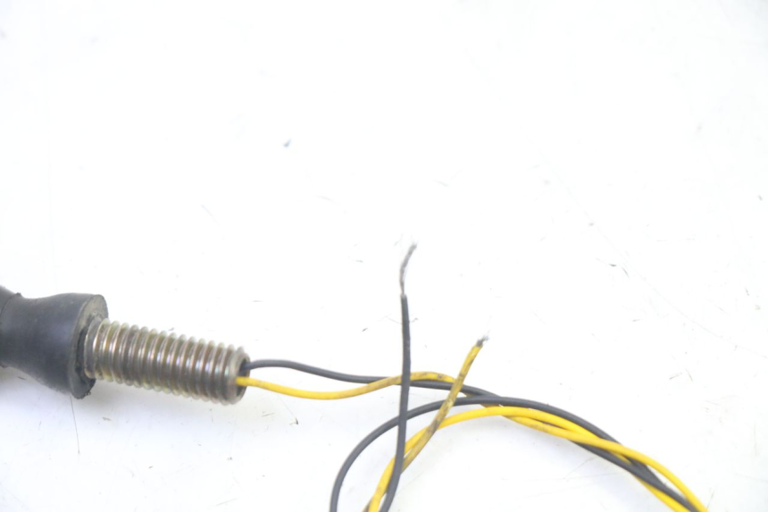 photo de FRONT TURN SIGNAL SUZUKI SV S 650 (2003 - 2009)