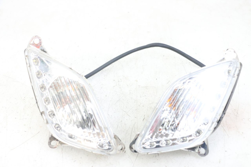 photo de FRONT TURN SIGNAL SYM FIDDLE 3 III 125 (2014 - 2020)