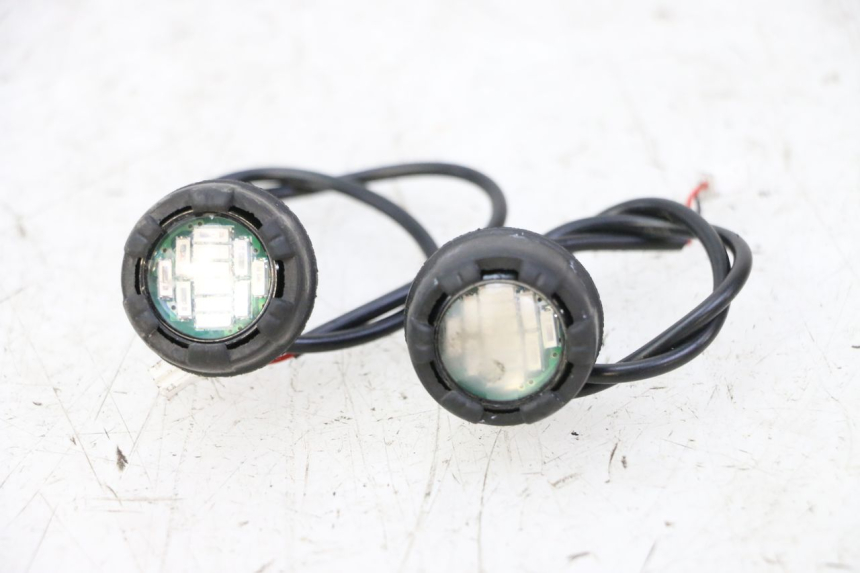 photo de FRONT TURN SIGNAL DUALTRON VICTOR LIMITED 1