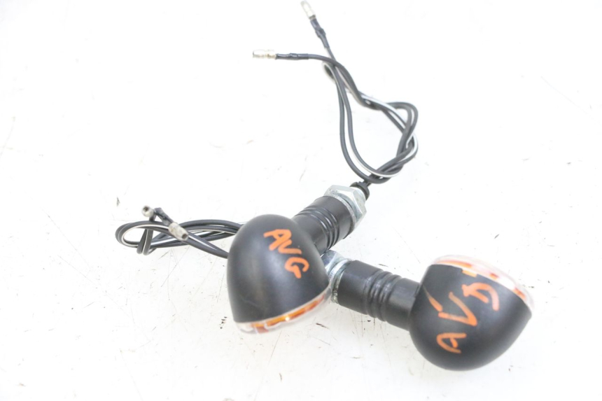 photo de FRONT TURN SIGNAL DAELIM VJ ROADWIN FI 125 (2008 - 2017) - Component detail