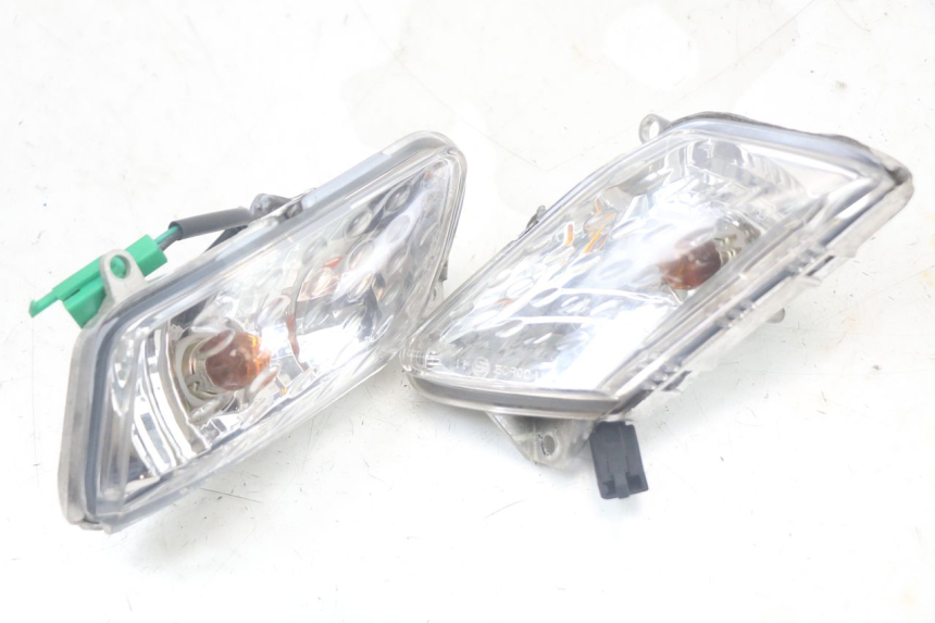 photo de FRONT TURN SIGNAL YAMAHA XMAX X-MAX 125 (2006 - 2009)