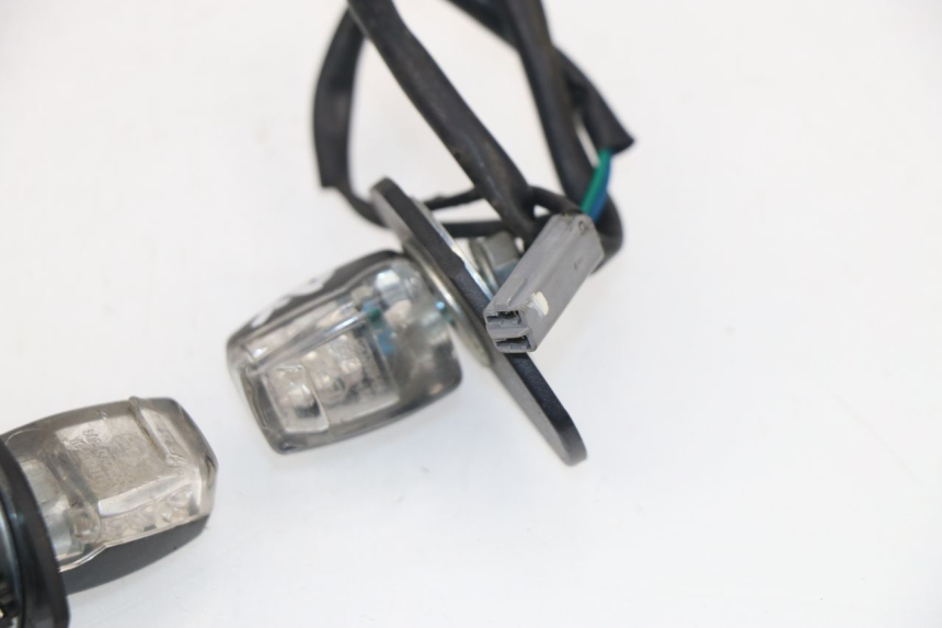 photo de FRONT TURN SIGNAL KAWASAKI Z800 Z ABS 800 (2013 - 2017)