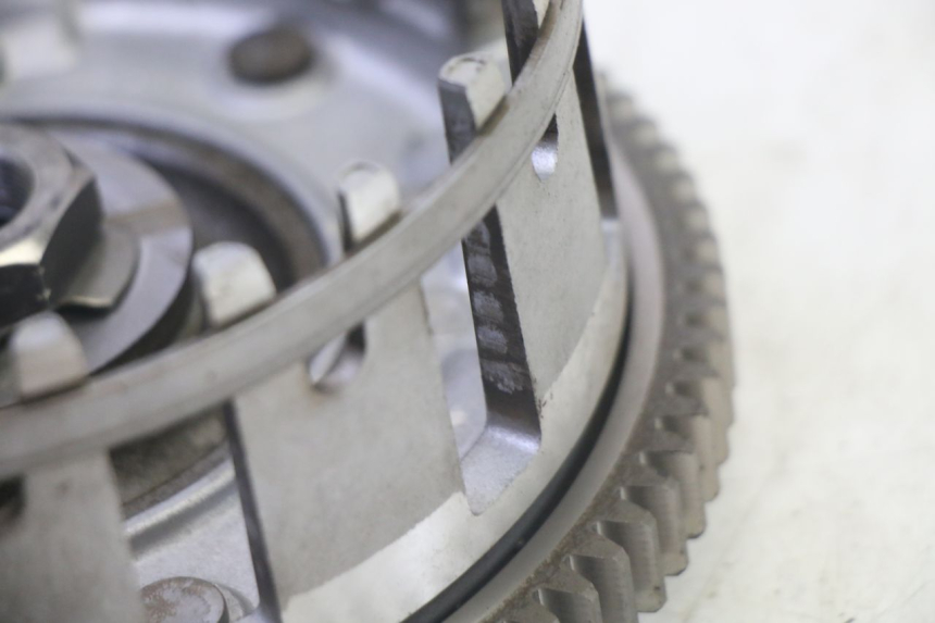 photo de CLUTCH BELL YAMAHA FZ6 N FAZER 600 (2004 - 2006)