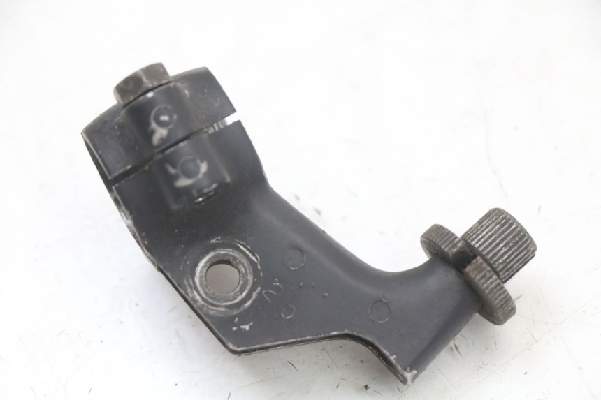 photo de CLUTCH LEVER MOUNT SUZUKI GSX E 250 (1982 - 1983)