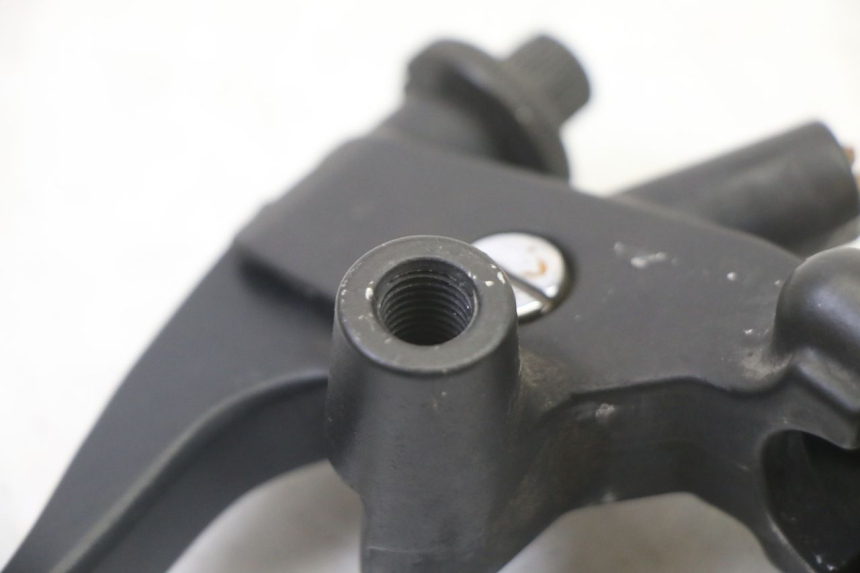 photo de CLUTCH LEVER MOUNT HONDA NTV DEAUVILLE 650 (2001 - 2006)
