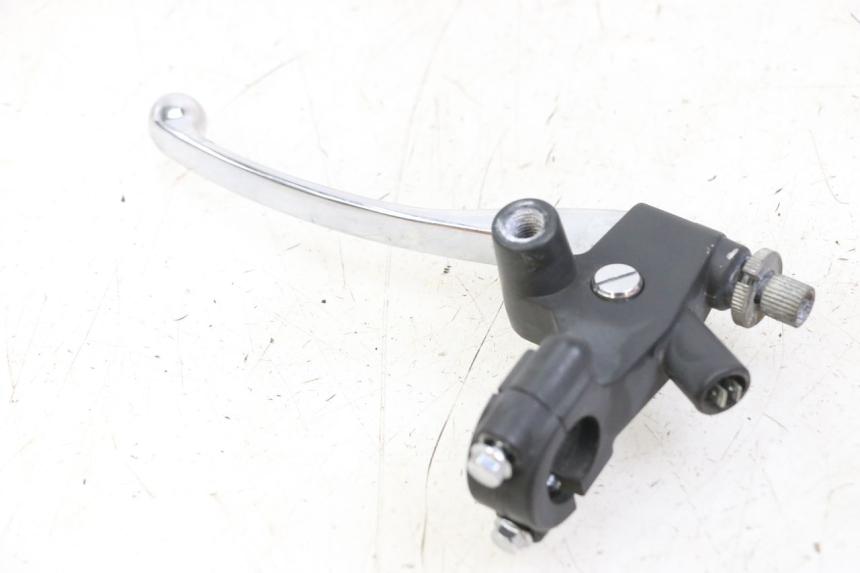 photo de CLUTCH LEVER MOUNT REGAL RAPTOR RAXTER 2 125 (2007 - 2015)