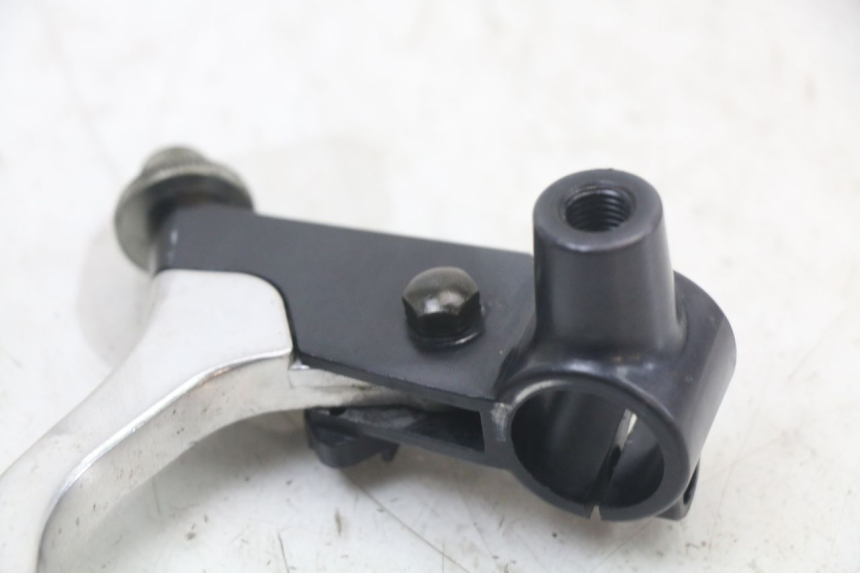 photo de CLUTCH LEVER MOUNT SUZUKI GS F 500 (2004 - 2007)