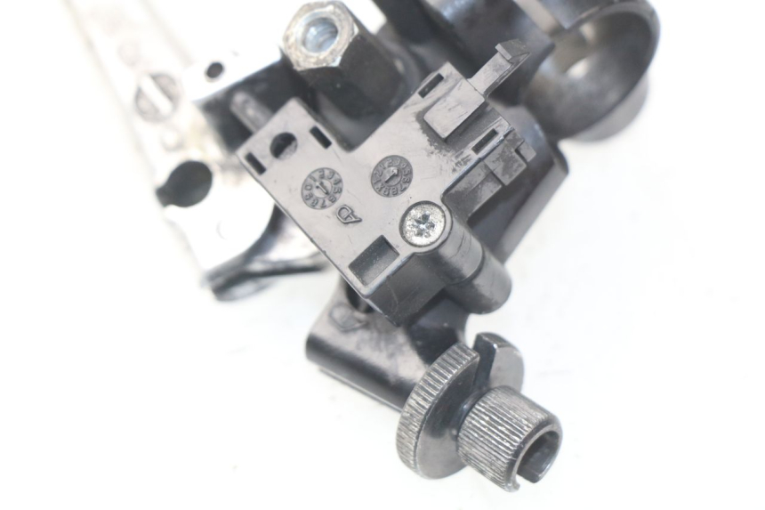 photo de CLUTCH LEVER MOUNT YAMAHA TDM ABS 900 (2002 - 2014)