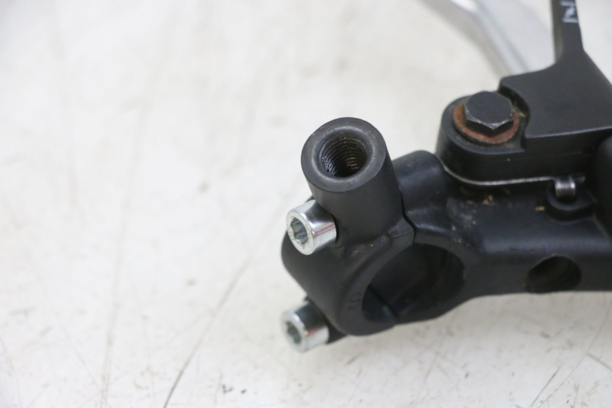 photo de CLUTCH LEVER MOUNT VENT DERAPAGE 50 (2018 - 2023)