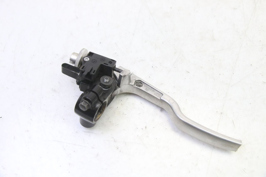 photo de CLUTCH LEVER MOUNT YAMAHA XJ6 ABS 600 (2008 - 2016)