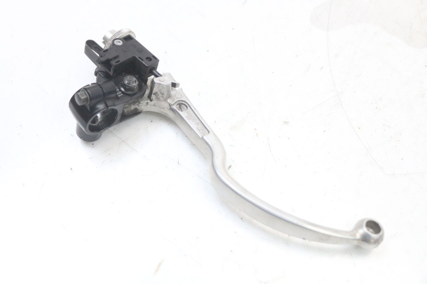 photo de CLUTCH LEVER MOUNT YAMAHA XJ6 ABS 600 (2008 - 2016)