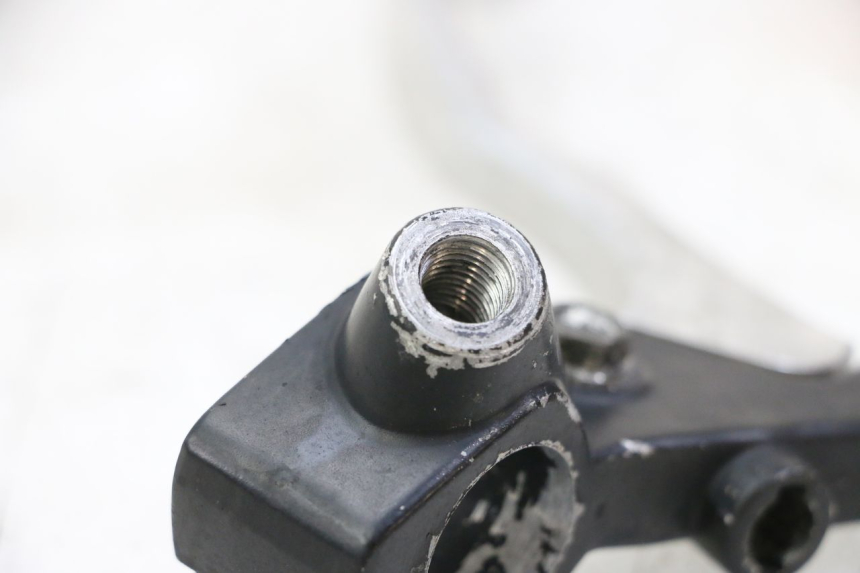 photo de CLUTCH LEVER MOUNT YAMAHA XV VIRAGO 535 (1988 - 2004)