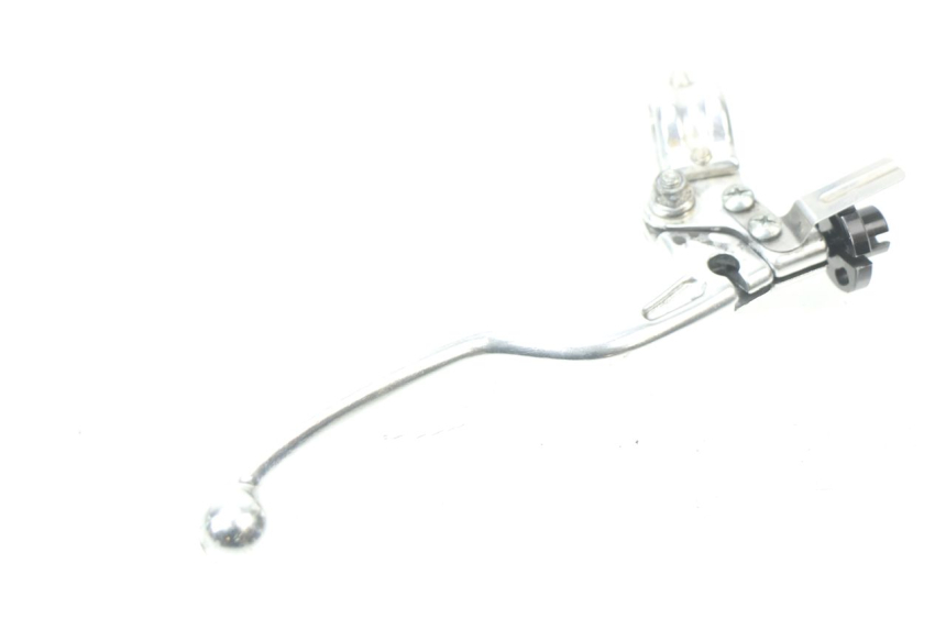 photo de CLUTCH LEVER MOUNT YAMAHA YZ 125 (1998 - 2005)