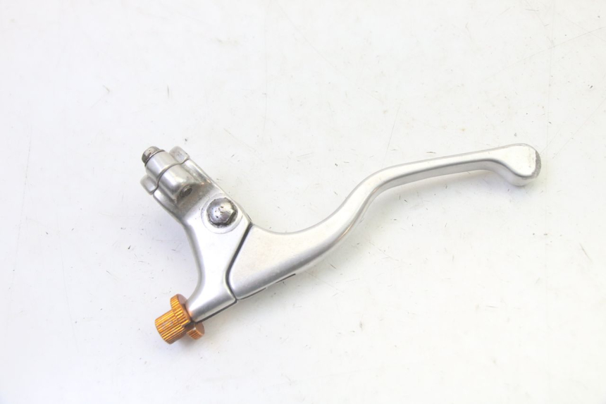 photo de CLUTCH LEVER MOUNT YAMAHA YZ 125 (1998 - 2005)