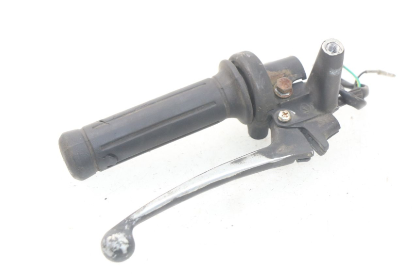 photo de RIGHT BRAKE LEVER MOUNT HONDA SCV LEAD 100 (2003 - 2007)