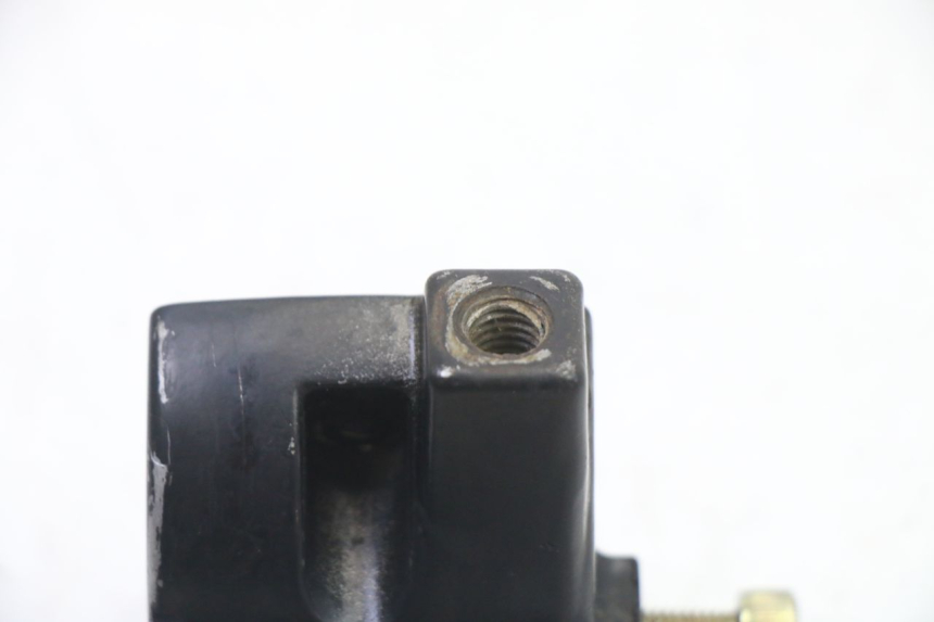 photo de RIGHT BRAKE LEVER MOUNT YAMAHA JOG R 50 (2004 - 2014)