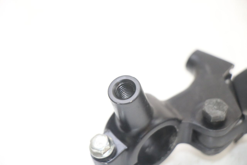 photo de RIGHT BRAKE LEVER MOUNT MBK OVETTO ONE 2T 50 (2013 - 2017)