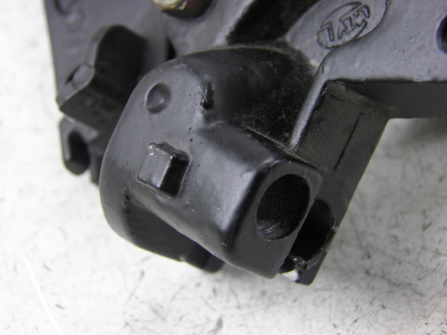 photo de LEFT BRAKE LEVER MOUNT JONWAY SOLANA 50 (2007 - 2016)