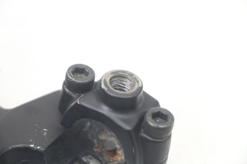 photo de LEFT BRAKE LEVER MOUNT MBK OVETTO 4T 50 (2008 - 2016)
