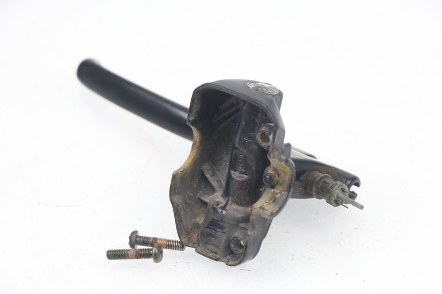 photo de LEFT BRAKE LEVER MOUNT PEUGEOT VIVACITY 50 (2004 - 2009)