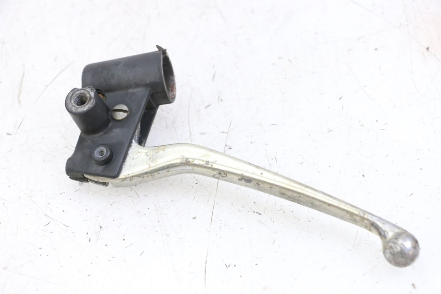 photo de LEFT BRAKE LEVER MOUNT PIAGGIO VESPA LX 150 (2005 - 2013)
