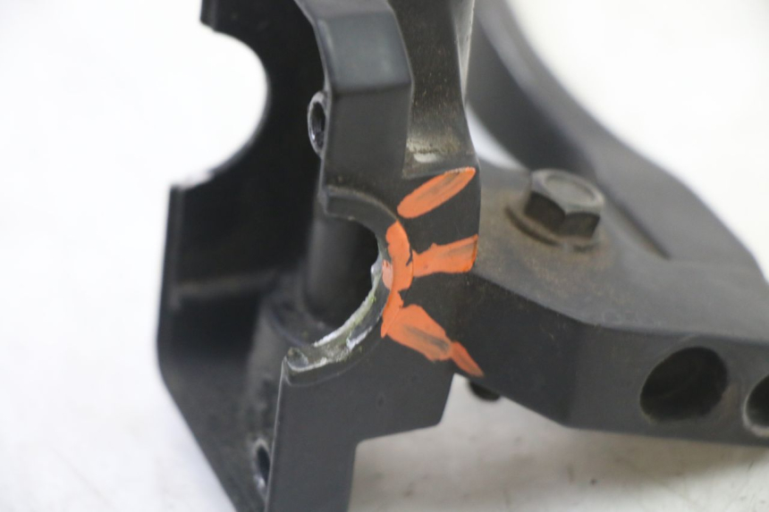 photo de LEFT BRAKE LEVER MOUNT PEUGEOT STREETZONE I 2T 50 (2018 - 2020)