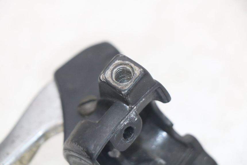 photo de LEFT BRAKE LEVER MOUNT YAMAHA BW'S NG NEXT GENERATION 50 (1996 - 2003)