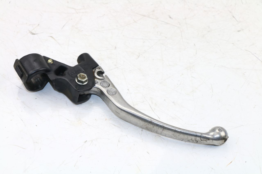 photo de LEFT BRAKE LEVER MOUNT YAMAHA YN NEO'S 50 (1997 - 2004)