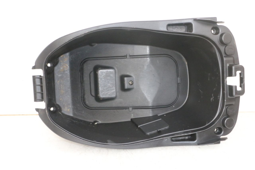 photo de SEAT STORAGE BOX PEUGEOT DJANGO 4T 50 (2014 - 2019) - Main view