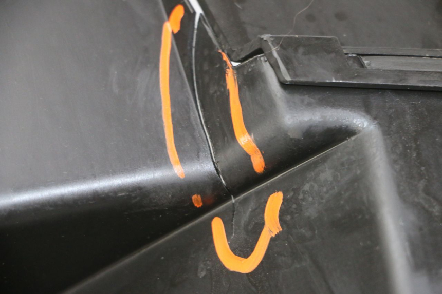 photo de UNDERSEAT STORAGE PEUGEOT ELYSTAR 125 (2002 - 2007)