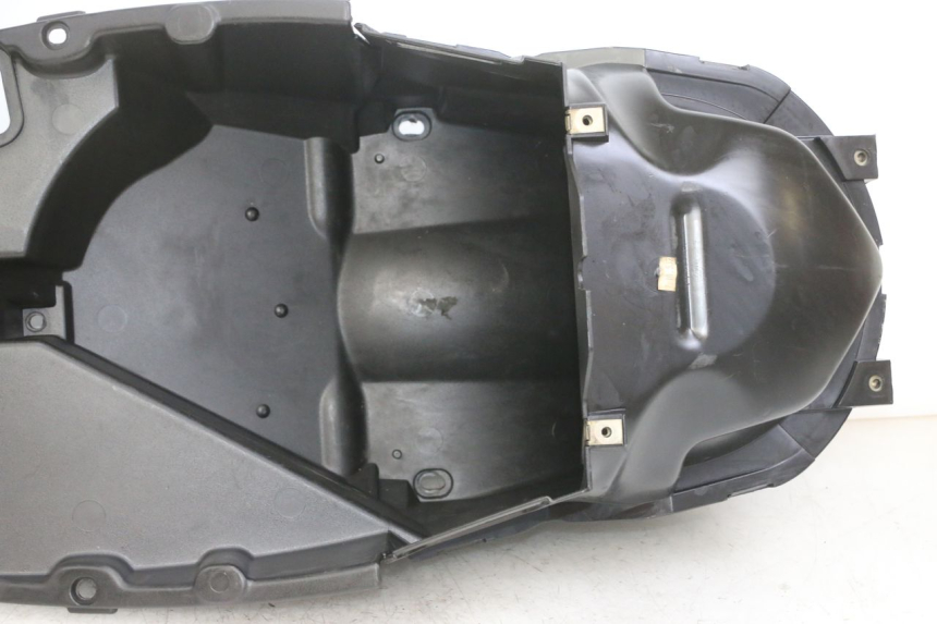 photo de UNDERSEAT STORAGE PEUGEOT ELYSTAR 125 (2002 - 2007)