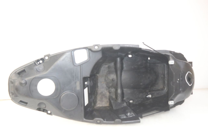 photo de UNDERSEAT STORAGE PEUGEOT ELYSTAR 50 (2002 - 2014)