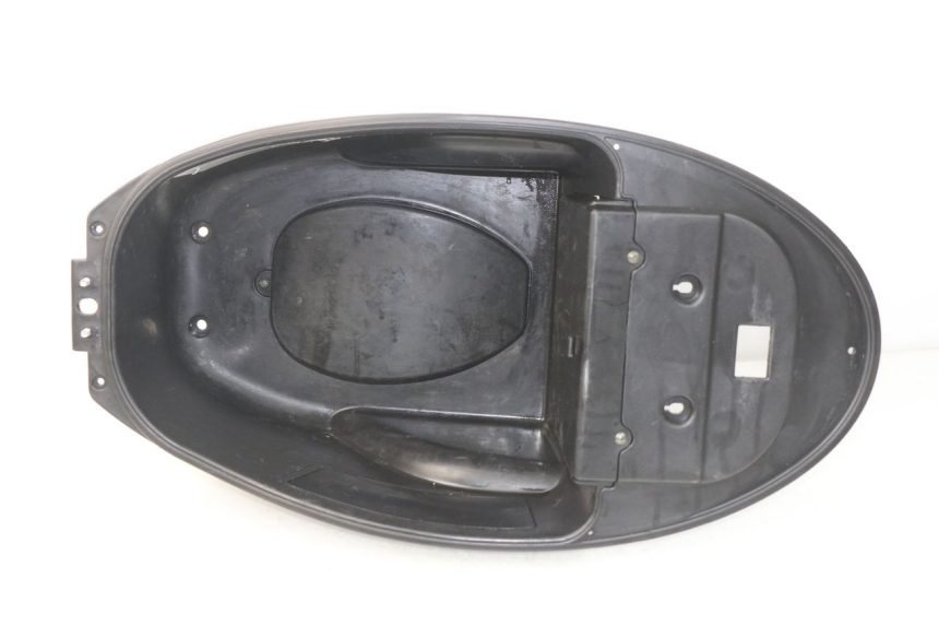 photo de UNDERSEAT STORAGE EUROCKA FIFTY 50 (2013 - 2022)