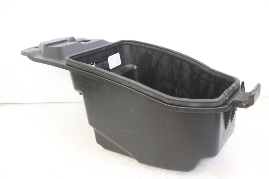 photo de UNDERSEAT STORAGE SYM FIDDLE 125 (2008 - 2010)
