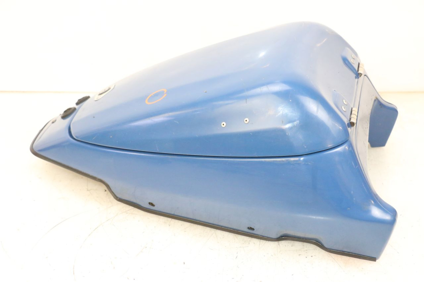 photo de SEAT STORAGE BOX YAMAHA FJR ABS 1300 (2006 - 2012) - Surface and material condition