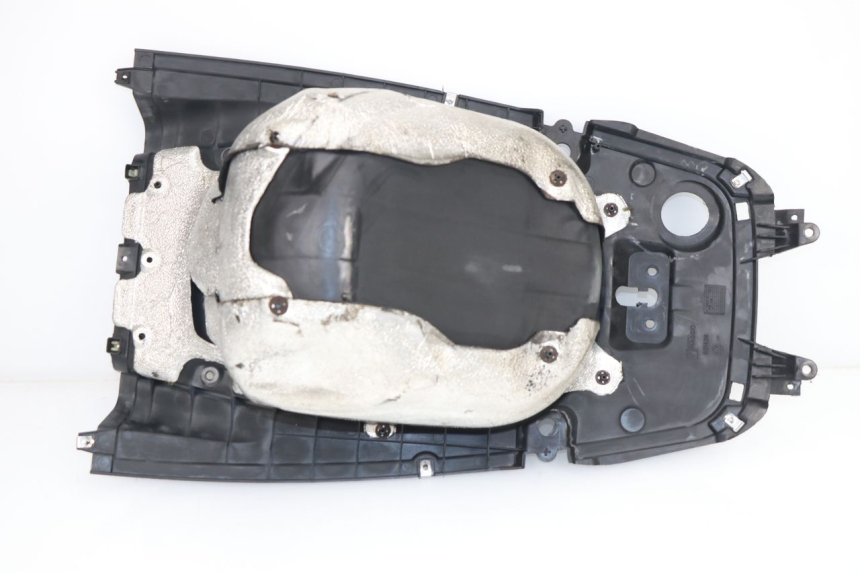 photo de UNDERSEAT STORAGE GILERA GP 800 (2007 - 2013)