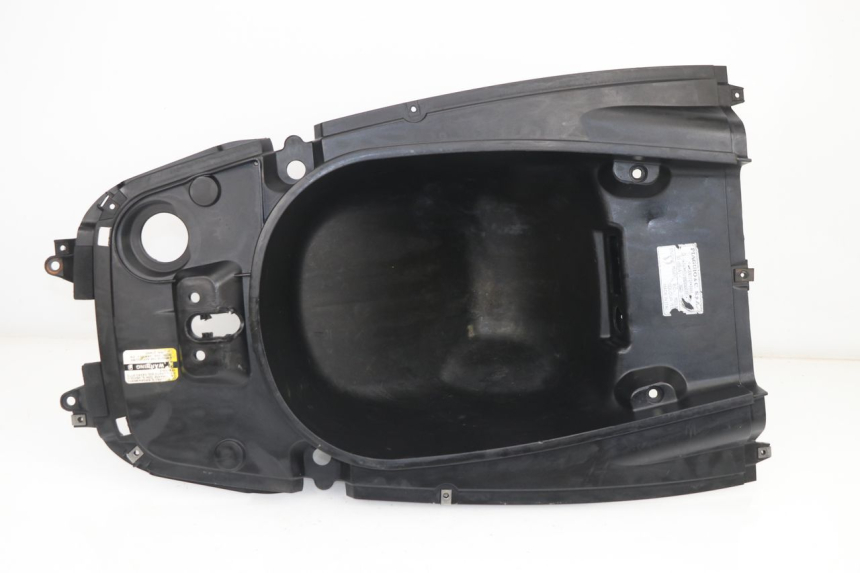 photo de UNDERSEAT STORAGE GILERA GP 800 (2007 - 2013)