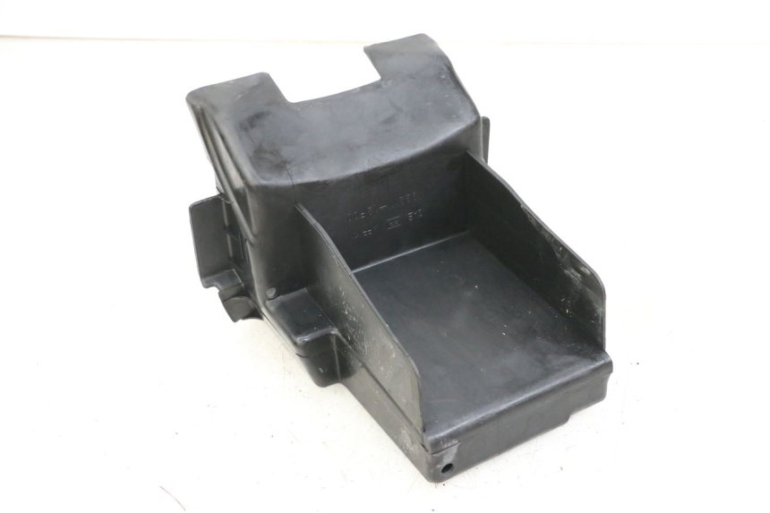 photo de UNDERSEAT STORAGE SUZUKI GZ MARAUDER 125 (1998 - 2004)