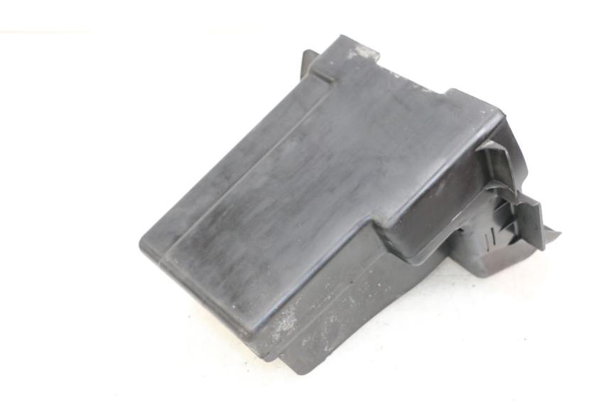 photo de UNDERSEAT STORAGE SUZUKI GZ MARAUDER 125 (1998 - 2004)