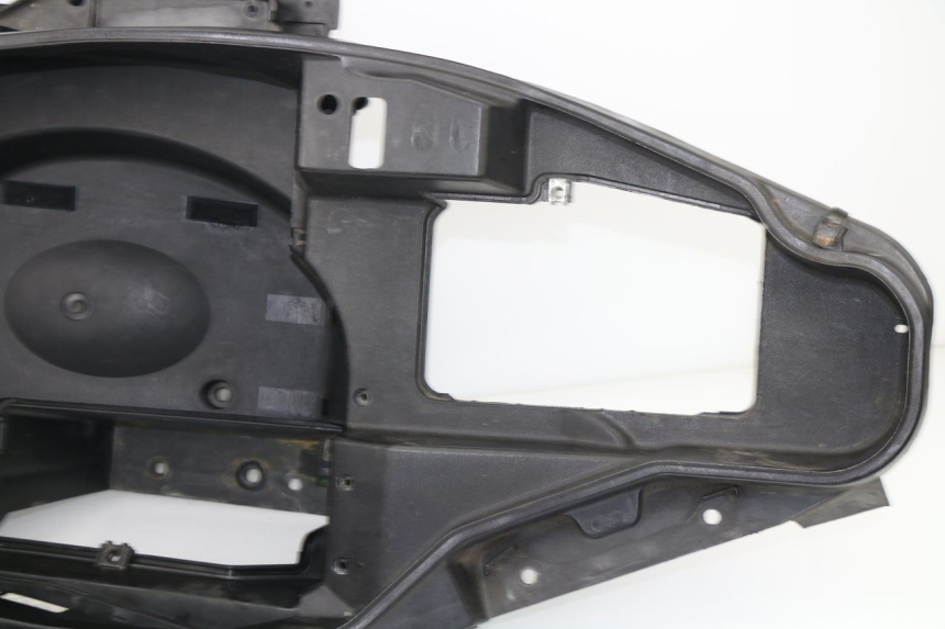 photo de UNDERSEAT STORAGE HONDA FES FORESIGHT 250 (1997 - 2002)