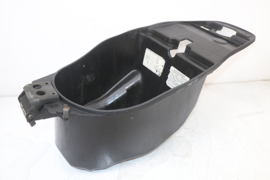 photo de UNDERSEAT STORAGE HONDA NES AROBASE 125 (2000 - 2003)