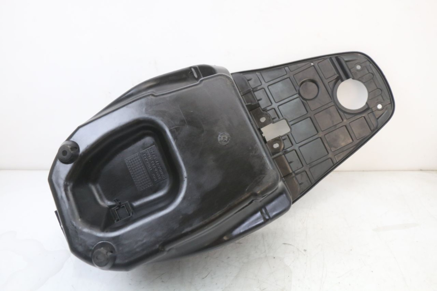 photo de UNDERSEAT STORAGE HONDA NES AROBASE 125 (2000 - 2003)