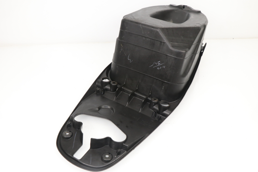 photo de UNDERSEAT STORAGE HONDA SCV LEAD 100 (2003 - 2007)