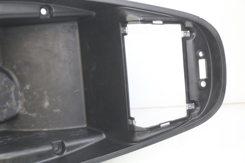 photo de SEAT STORAGE BOX KYMCO AGILITY 16+ 4T 50 (2018 - 2023)