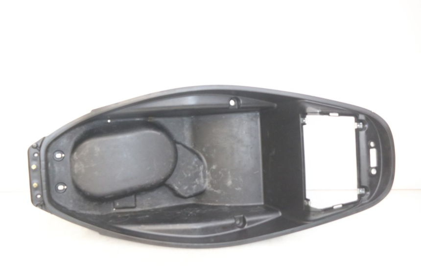 photo de SEAT STORAGE BOX KYMCO AGILITY 16+ 4T 50 (2018 - 2023)